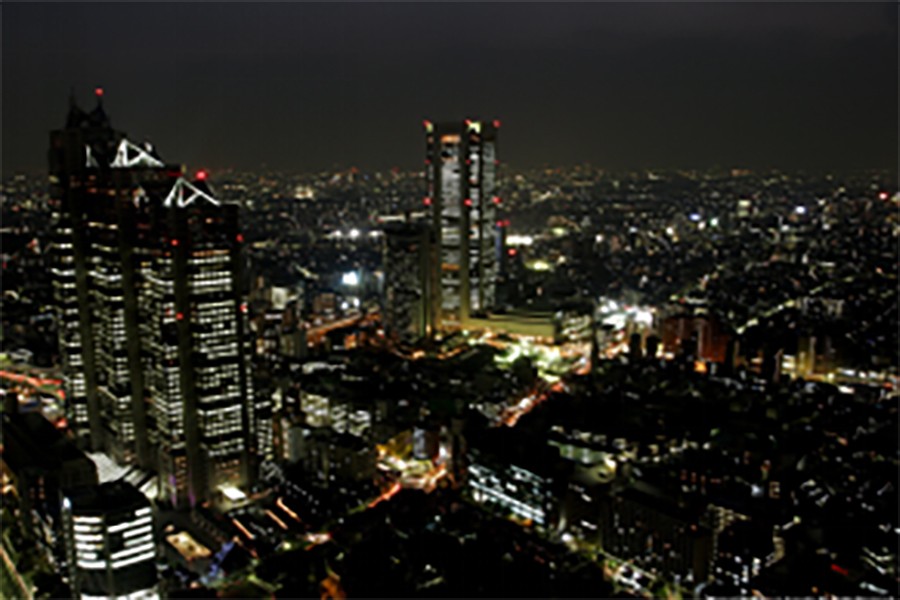 高樓夜景紅光奪目，你可知它們用處不??？